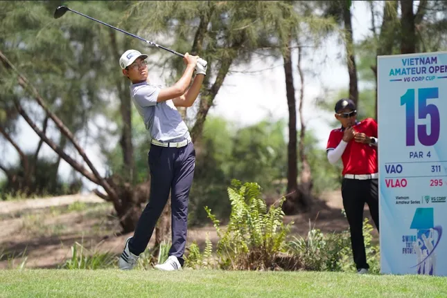 Cuộc đua giành vé vàng SEA Games khởi tranh tại &apos;thánh địa&apos; golf Đồi Cù ảnh 1