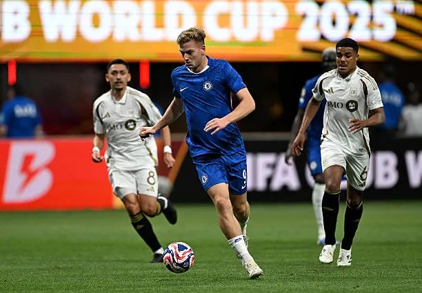Tân binh Liam Delap toả sáng, Chelsea hạ đẹp Los Angeles FC trận ra quân FIFA Club World Cup ảnh 1
