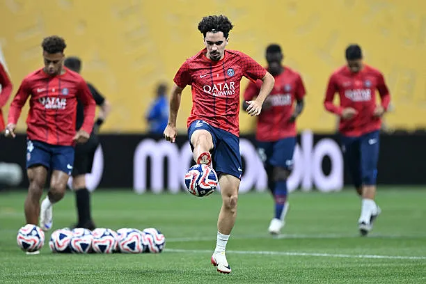 PSG đánh bại Bayern với 9 người trên sân ảnh 42