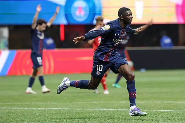 PSG đánh bại Bayern với 9 người trên sân ảnh 2