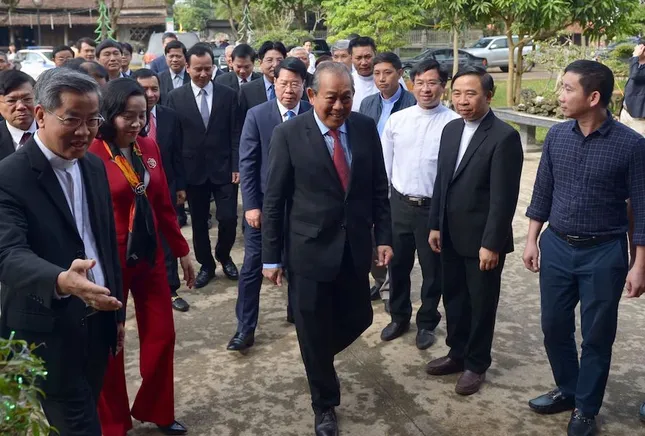Phó Thủ tướng Trương Hoà Bình chúc mừng Giáng sinh tại Phát Diệm ảnh 3