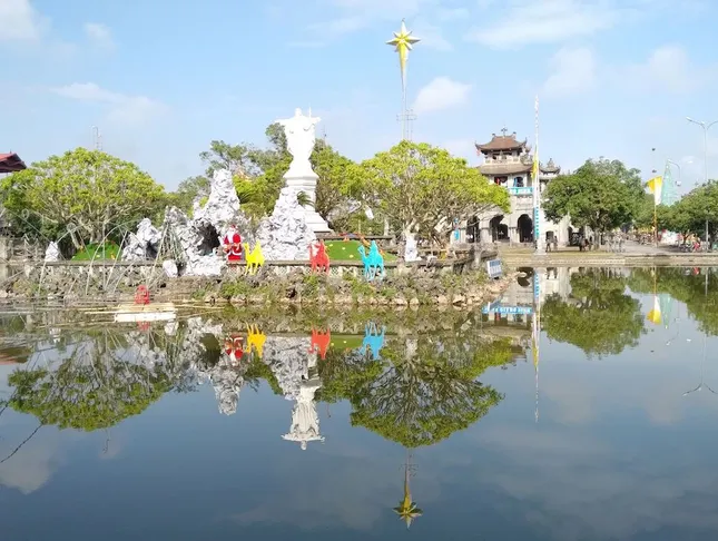 Phó Thủ tướng Trương Hoà Bình chúc mừng Giáng sinh tại Phát Diệm ảnh 1