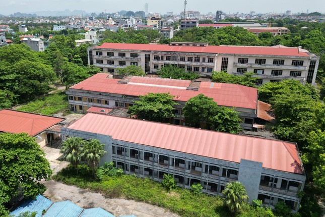Ninh Bình chi 120 tỷ đồng hồi sinh bệnh viện bị bỏ hoang nhiều năm ảnh 1