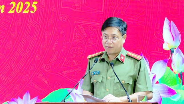 Bình Thuận, Ninh Bình: Hàng nghìn chiến sỹ công an được thăng cấp, nâng lương ảnh 4