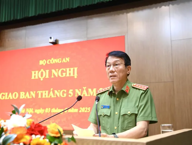 Bộ trưởng Lương Tam Quang: Tăng cường tấn công tội phạm buôn lậu, hàng giả ảnh 1