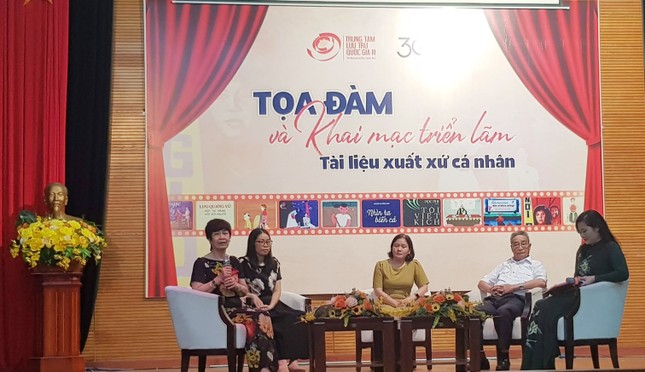 Công bố hàng trăm hình ảnh, tài liệu lưu trữ của các văn, nghệ sĩ lừng danh Việt Nam ảnh 1
