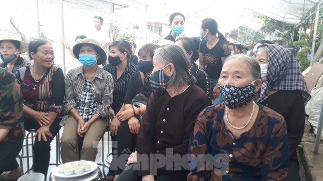 Đồng đội, làng xóm tiếc thương cảnh sát cơ động hi sinh ở Bắc Giang ảnh 4
