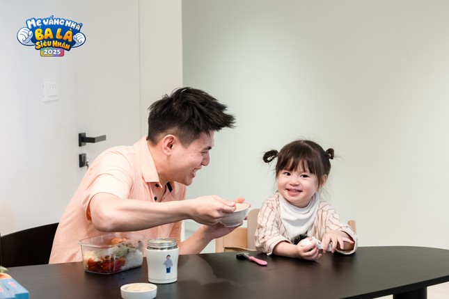 Mẹ Vắng Nhà Ba Là Siêu Nhân Tập 7: Pam Yêu Ơi bẽn lẽn gặp Xoài, muốn xem Dừa khóc ảnh 3