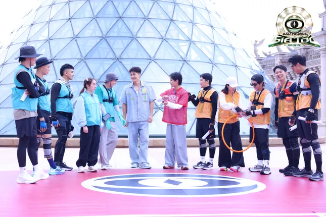 Đấu Trường Gia Tốc tập 5: "Vua trò chơi" Cris Phan ghi điểm, Quốc Anh "ngáo ngơ" ảnh 1