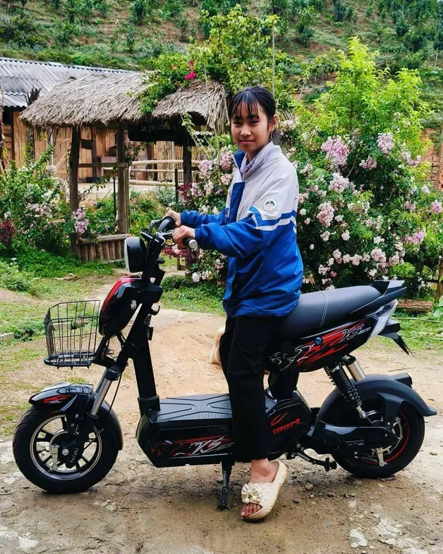 Gia Đình Haha: Ngọc Thanh Tâm - "ái nữ ngậm thìa vàng" được yêu vì lăn xả, mộc mạc ảnh 1