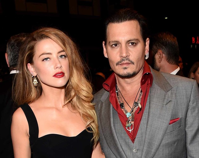 Amber Heard lần đầu công khai cặp sinh đôi sau thời gian dài sống kín tiếng ảnh 3