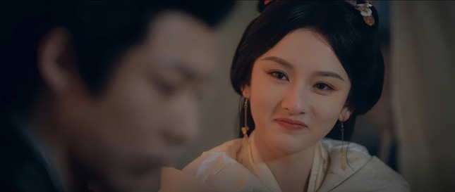 Khom Lưng tập 18, 19: Ngụy Thiệu dần xiêu lòng, Kiều Man đột nhiên mất tích ảnh 3