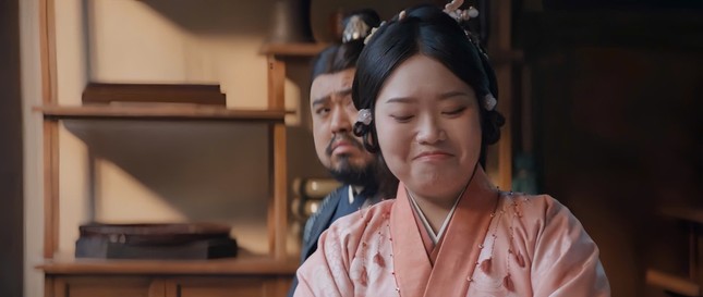 Khom Lưng tập 18, 19, 20, 21: Kiều Man tiến tới, Ngụy Thiệu đáp lại muốn "cảm lạnh" ảnh 4