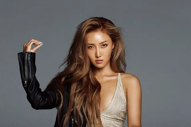 Dua Lipa bắt tay Hwasa (MAMAMOO) tạo thành “combo vật lý” công phá mọi trái tim ảnh 3