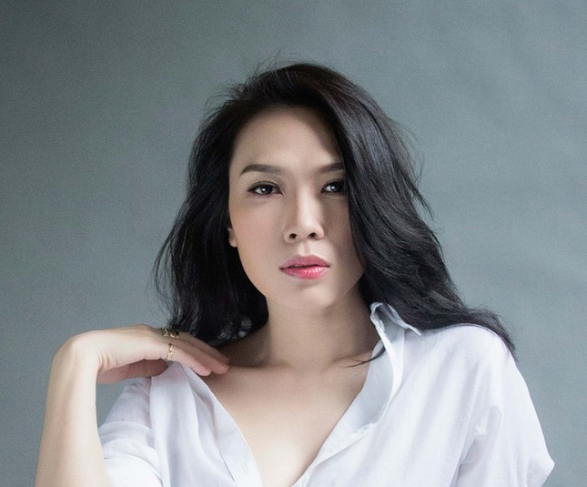 Mỹ Tâm âm thầm ủng hộ hàng ngàn vật phẩm tiếp sức cho cuộc chiến chống dịch ảnh 1