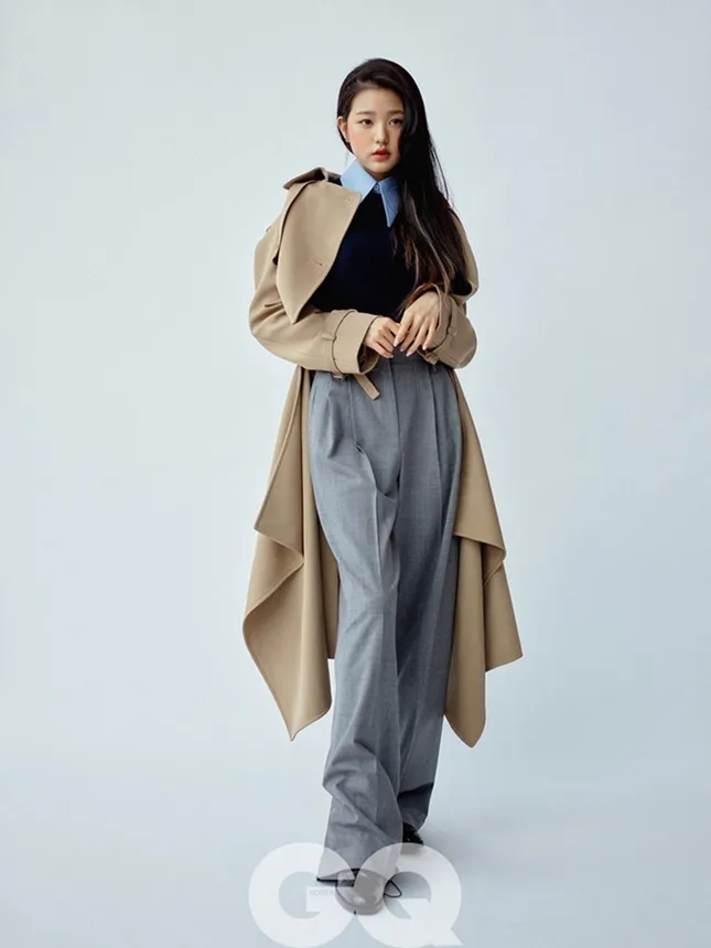 Jang Won Young gây sốc với đôi chân dài "siêu thực" trong loạt ảnh hậu trường chụp cho GQ ảnh 7