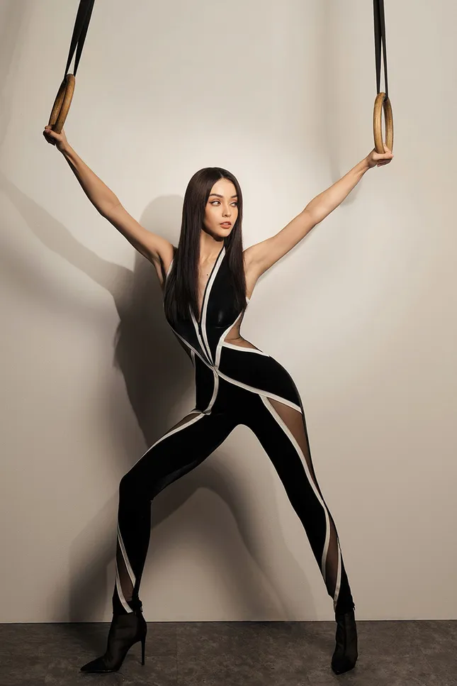 Hướng đến hình ảnh “đả nữ thế hệ mới”, bông hồng lai MLee khoe visual chuẩn “girl-crush” ảnh 3
