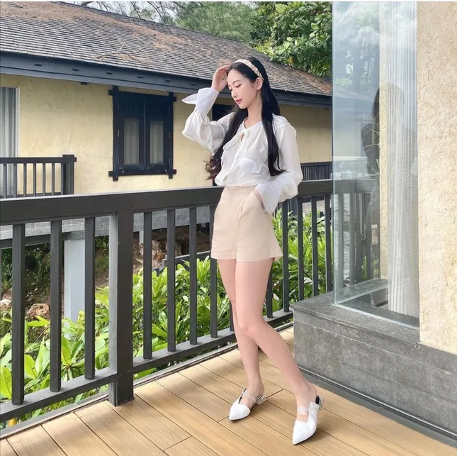 Học Ngọc Trinh, Minh Hằng... cách phối đồ để xin một vé gia nhập ngay “hội toàn chân” ảnh 9