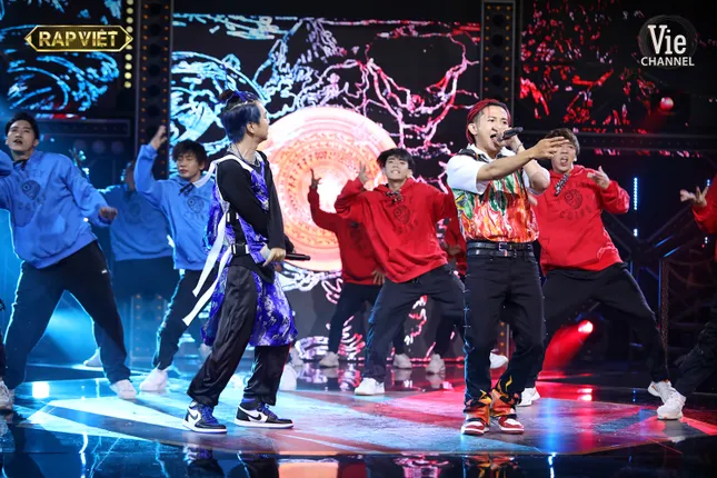 Rap Việt: Hóa ra lời hứa “sẽ làm nên lịch sử” của Binz với Ricky Star là như thế này đây ảnh 2