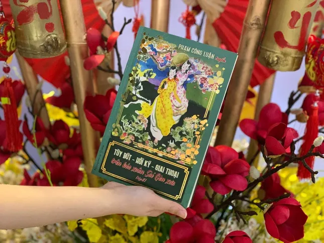 Ngược dòng thời gian bồi hồi tìm về Tết của Sài Gòn xưa qua tuyển tập tùy bút đầy cảm xúc ảnh 3