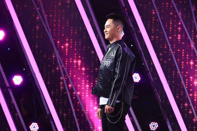 Cú “lật bàn” bất ngờ của tập 9 “Người Ấy Là Ai“: 5 chàng trai không ai còn độc thân! ảnh 1