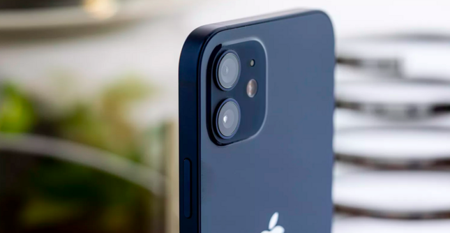 Cận cảnh iPhone 12 “bằng xương bằng thịt“: Màu xanh dương khiến các iFan thất vọng ảnh 5