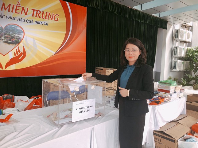 Thầy trò trường THCS Cầu Giấy (Hà Nội) chung tay ủng hộ “khúc ruột” miền Trung ảnh 4
