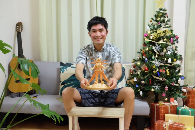 Anh chàng độc thân “biến hóa” con cua thành mô hình siêu nhân: Đẹp thế này ai nỡ ăn chứ! ảnh 6