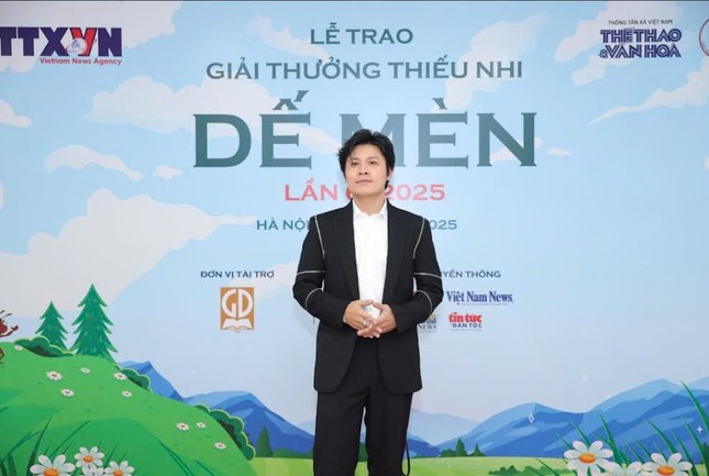 Nhạc sĩ Phạm Tuyên là Hiệp sĩ Dế Mèn 2025 ảnh 3