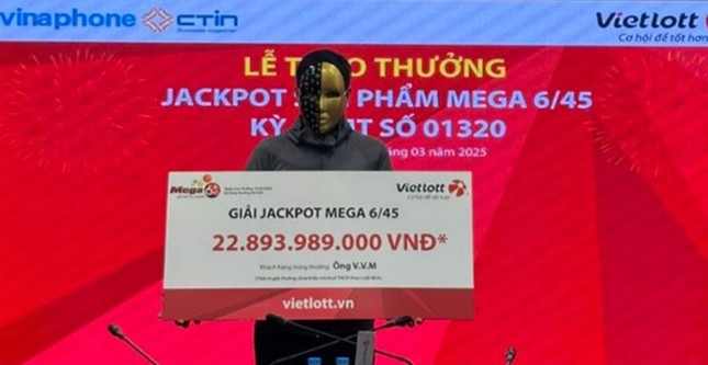 Vừa đi tập thể dục về nhận tin trúng Vietlott gần 23 tỷ đồng ảnh 1