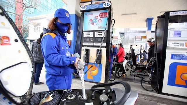 Giá xăng dầu tăng từ 15h chiều nay ảnh 1