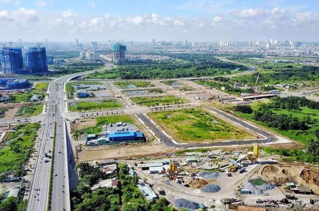 Doanh nghiệp than khó vì tiền sử dụng đất cao, lo giá nhà bị đẩy lên ảnh 1