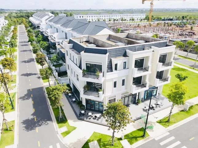 Hàng loạt dự án &apos;hồi sinh&apos;, thị trường BĐS sắp tới ra sao? ảnh 1