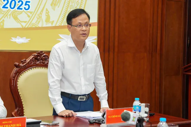 Vì sao lãi suất ngân hàng giảm liên tiếp? ảnh 2