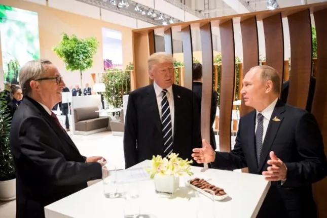 Trump - Putin và cái bắt tay được cả thế giới chờ đợi ảnh 4