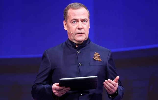 Ông Medvedev: Các thành viên mới của NATO đang tự đưa mình vào tầm ngắm của Nga ảnh 1