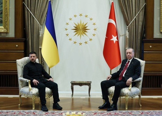 Tổng thống Ukraine nói không cần gặp lãnh đạo Nga nếu đạt được lệnh ngừng bắn ảnh 2