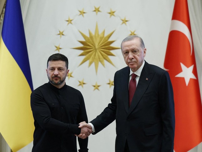 Tổng thống Zelensky rời Thổ Nhĩ Kỳ, phái đoàn Nga - Ukraine vẫn chưa đàm phán ảnh 1