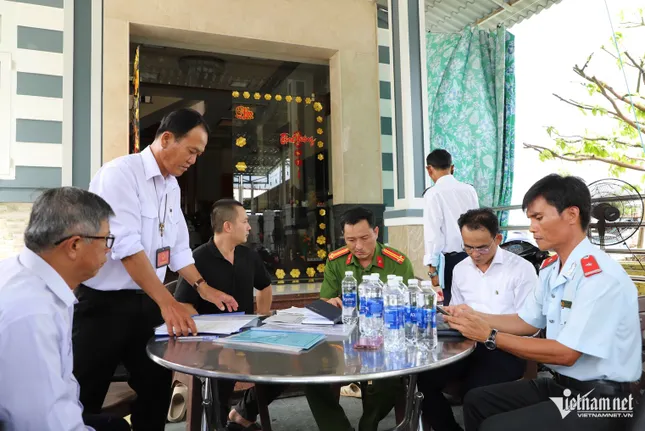 Cảnh khó hình dung ở lò giết mổ heo gia công cho C.P. Việt Nam tại Hậu Giang ảnh 9