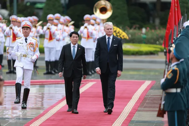 Chủ tịch nước Lương Cường chủ trì Lễ đón Tổng thống Litva thăm chính thức Việt Nam ảnh 5