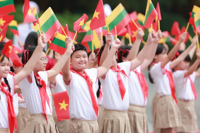 Chủ tịch nước Lương Cường chủ trì Lễ đón Tổng thống Litva thăm chính thức Việt Nam ảnh 4