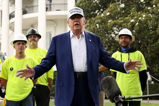 Tổng thống Mỹ Trump hết kiên nhẫn, chúc lãnh đạo Iran &apos;may mắn&apos; ảnh 1