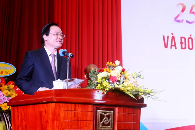 ĐH Duy Tân đón nhận Huân chương Lao động hạng Nhất ảnh 3