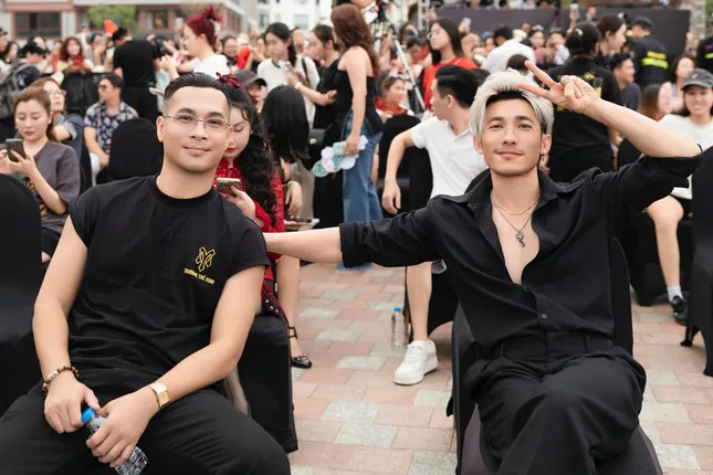 Fan meeting Đăng Khôi: Fanclub có tên chính thức, BB Trần “ồn” nhất ảnh 8