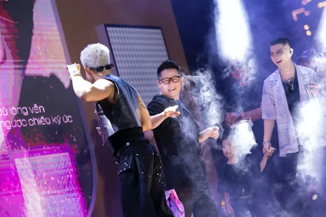 Fan meeting Đăng Khôi: Fanclub có tên chính thức, BB Trần “ồn” nhất ảnh 10