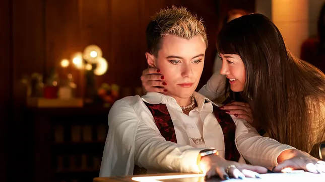 Dù bị “fan cứng” chê tơi tả, “Kakegurui” phiên bản Netflix vẫn sẽ có mùa 2 ảnh 6