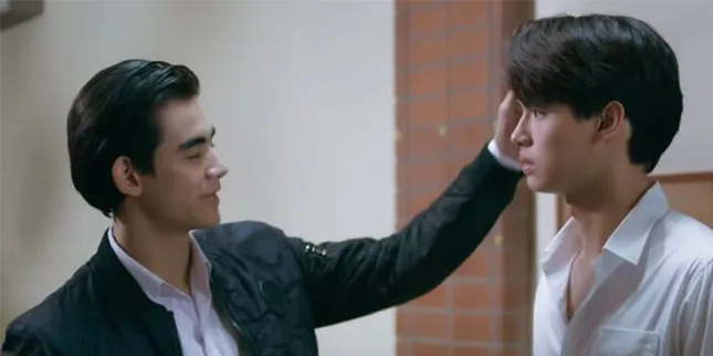 2gether The Series: Thấy Tine bị tình địch nhăm nhe, Sarawat quyết định tỏ tình luôn ảnh 4