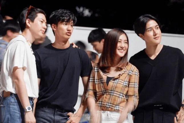 Bộ tứ 91-line của nhà GMMTV (Off-Tay-Arm-Alice): “Hội bạn thân trong truyền thuyết" ảnh 5