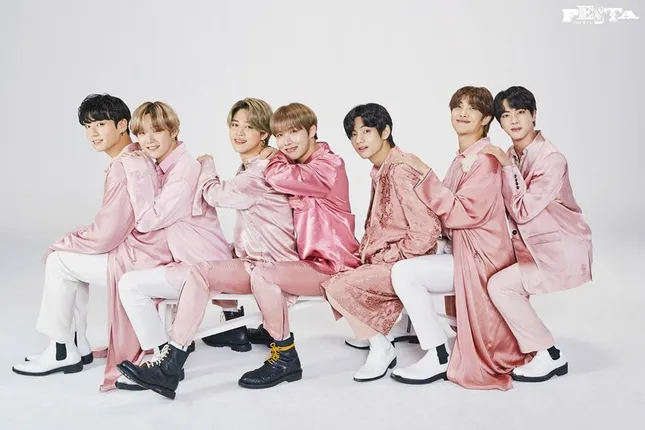 ARMY phấn khích theo dõi trận “đại chiến” giữa “Black Swan” (BTS) và “Sweet Night” (V) ảnh 3