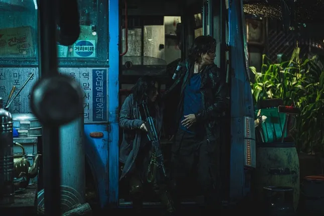 Lượng vé đặt trước lập kỷ lục, “Train to Busan 2” sẽ giúp phòng vé Việt thoát cảnh ảm đạm? ảnh 1